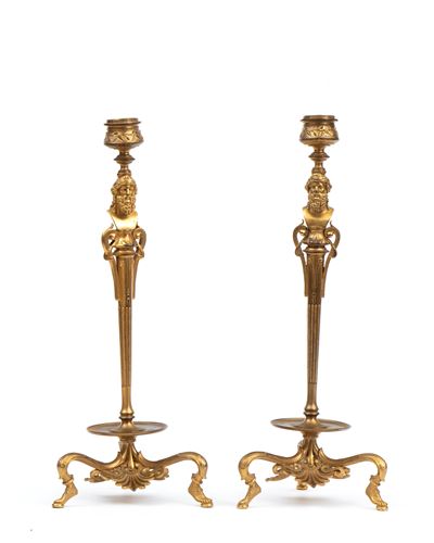 Coppia di candelabri in bronzo