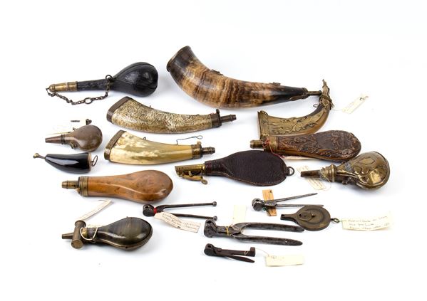 Una collezione di portapolvere da sparo