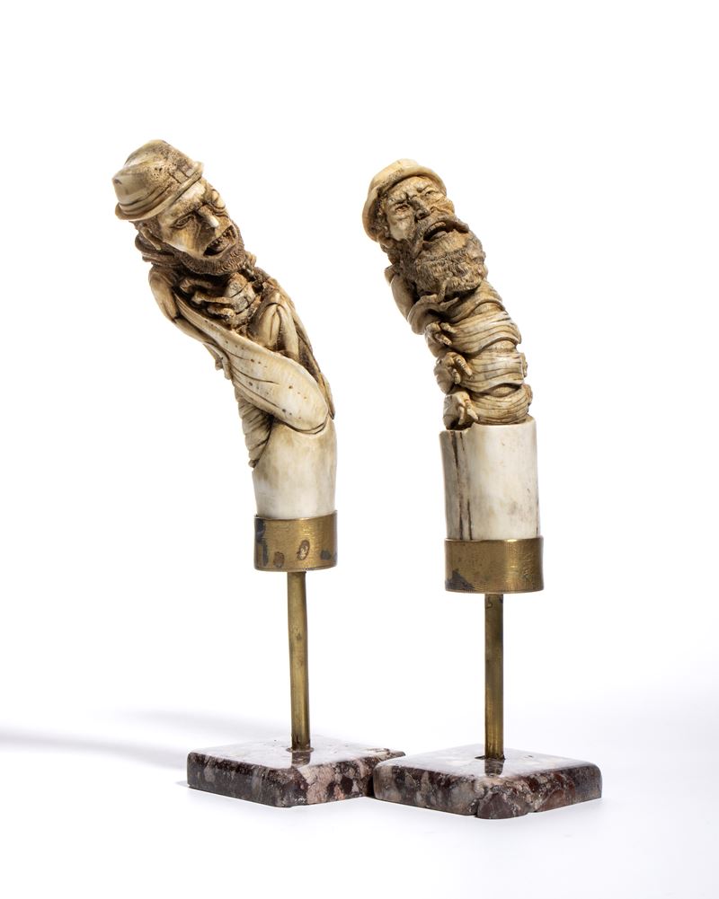 Coppia figure grottesche