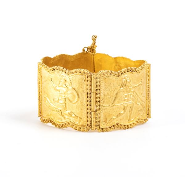Bracciale in stile archeologico in oro alto titolo