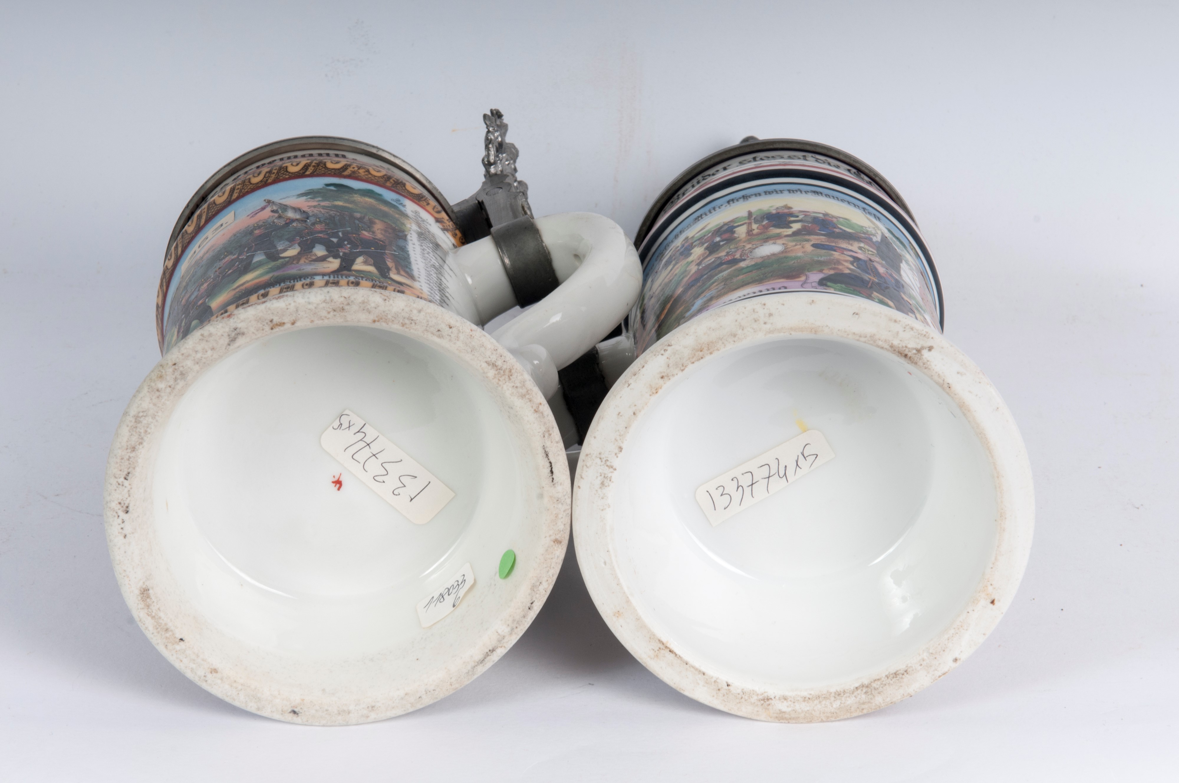 Boccale del riservista, lotto di cinque in ceramica policroma con coperchio in peltro