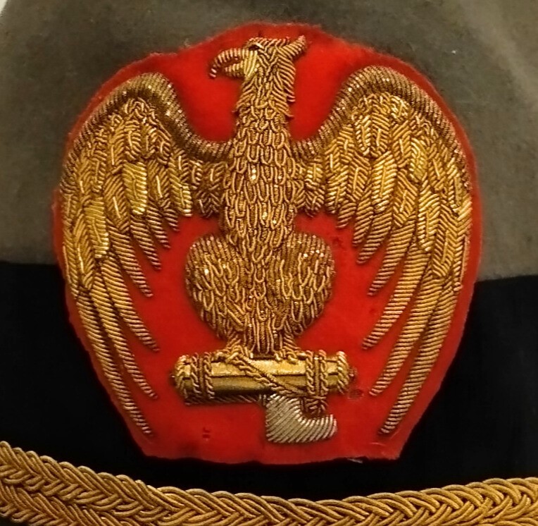 Cappello all'alpina da Tenente Generale della MVSN