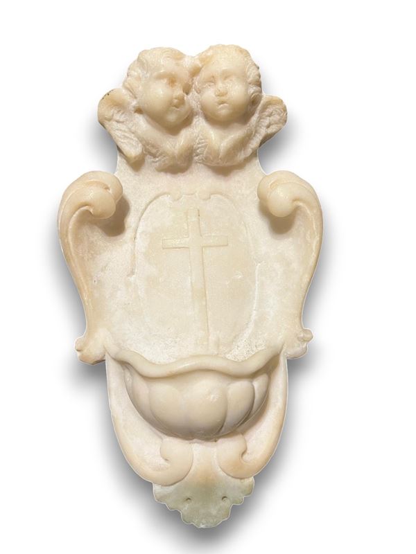 Acquasantiera in marmo