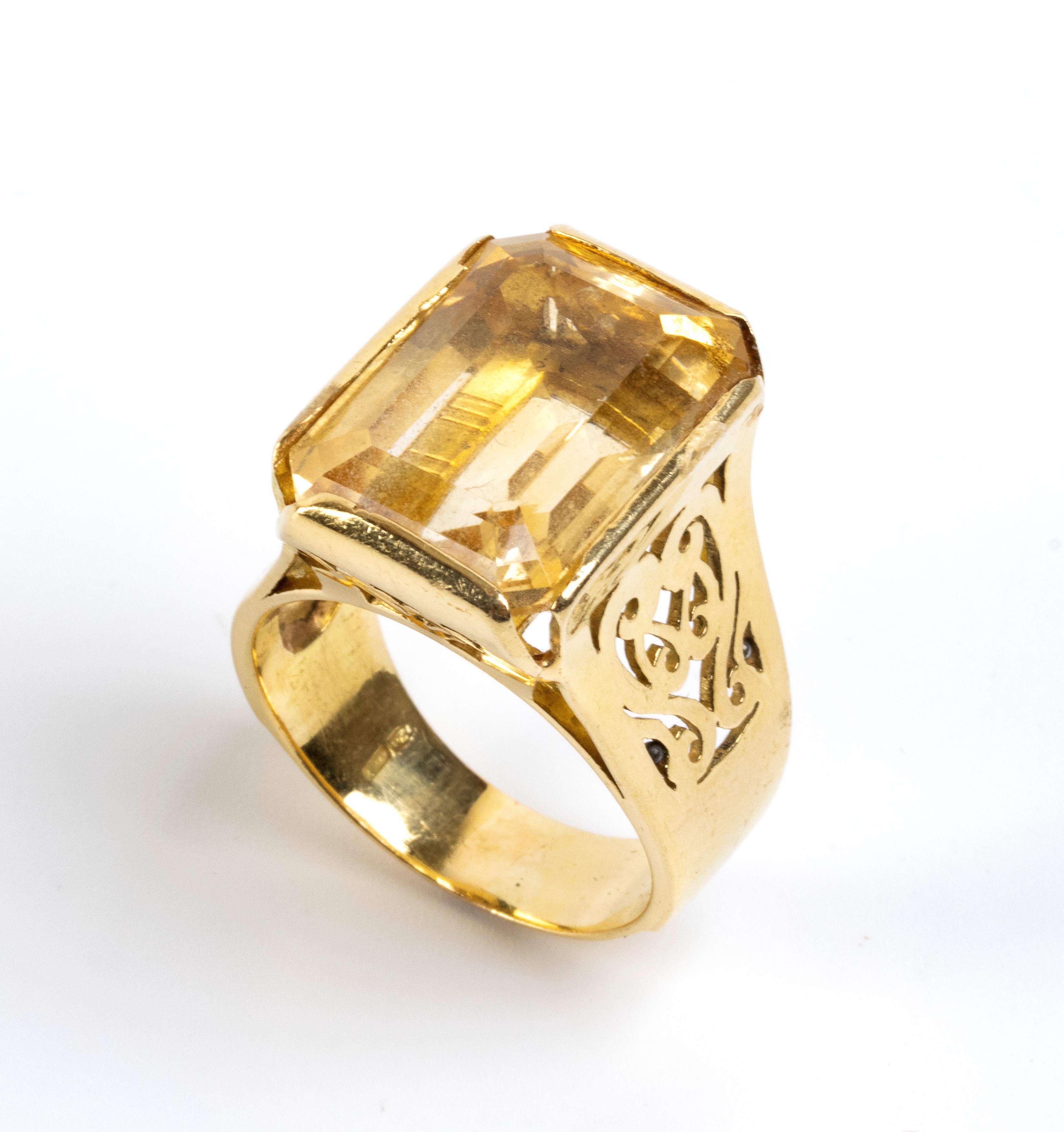 Parure in oro e pietre