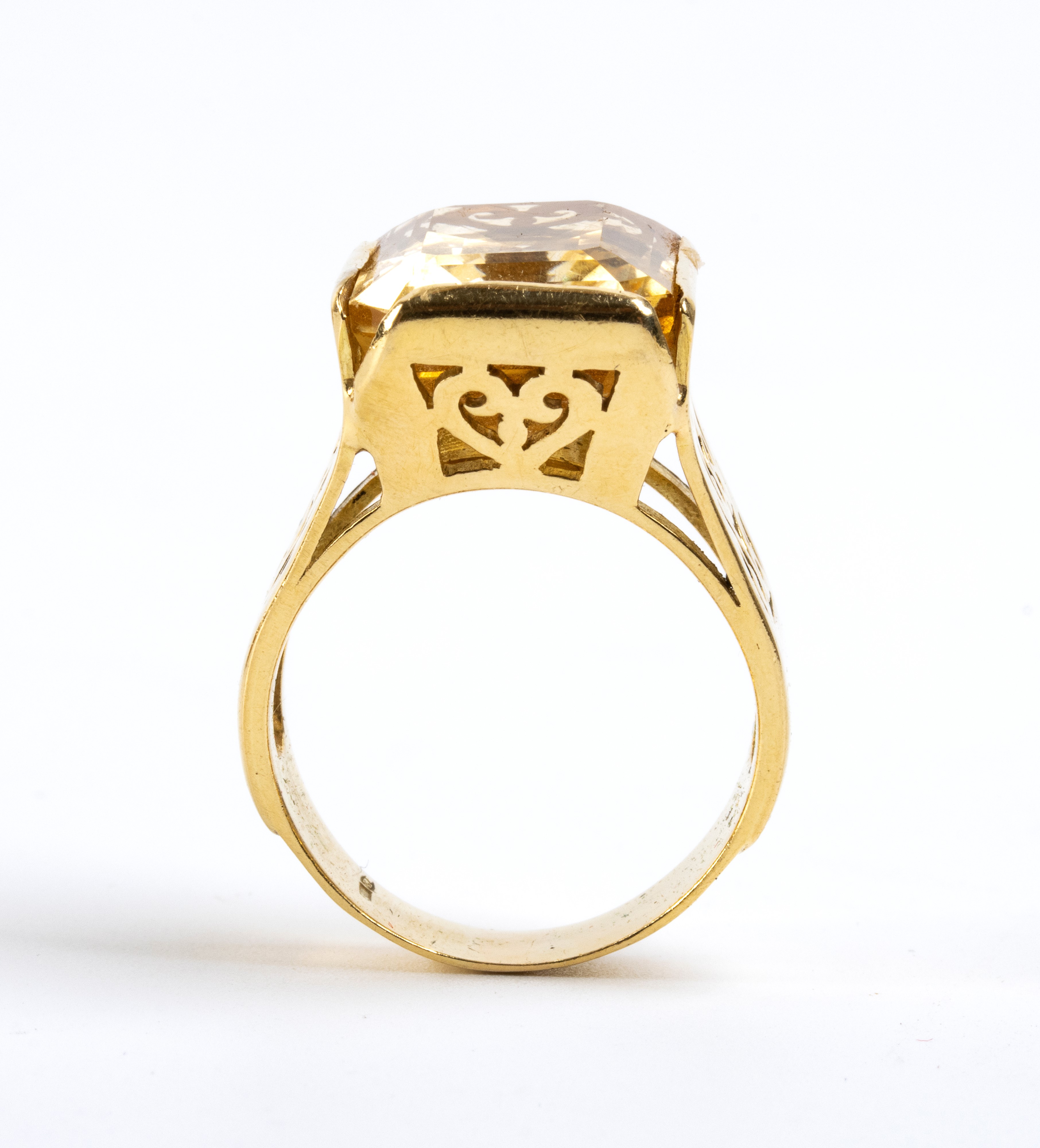 Parure in oro e pietre