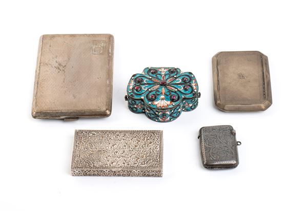 Lotto di 5 scatoline in argento