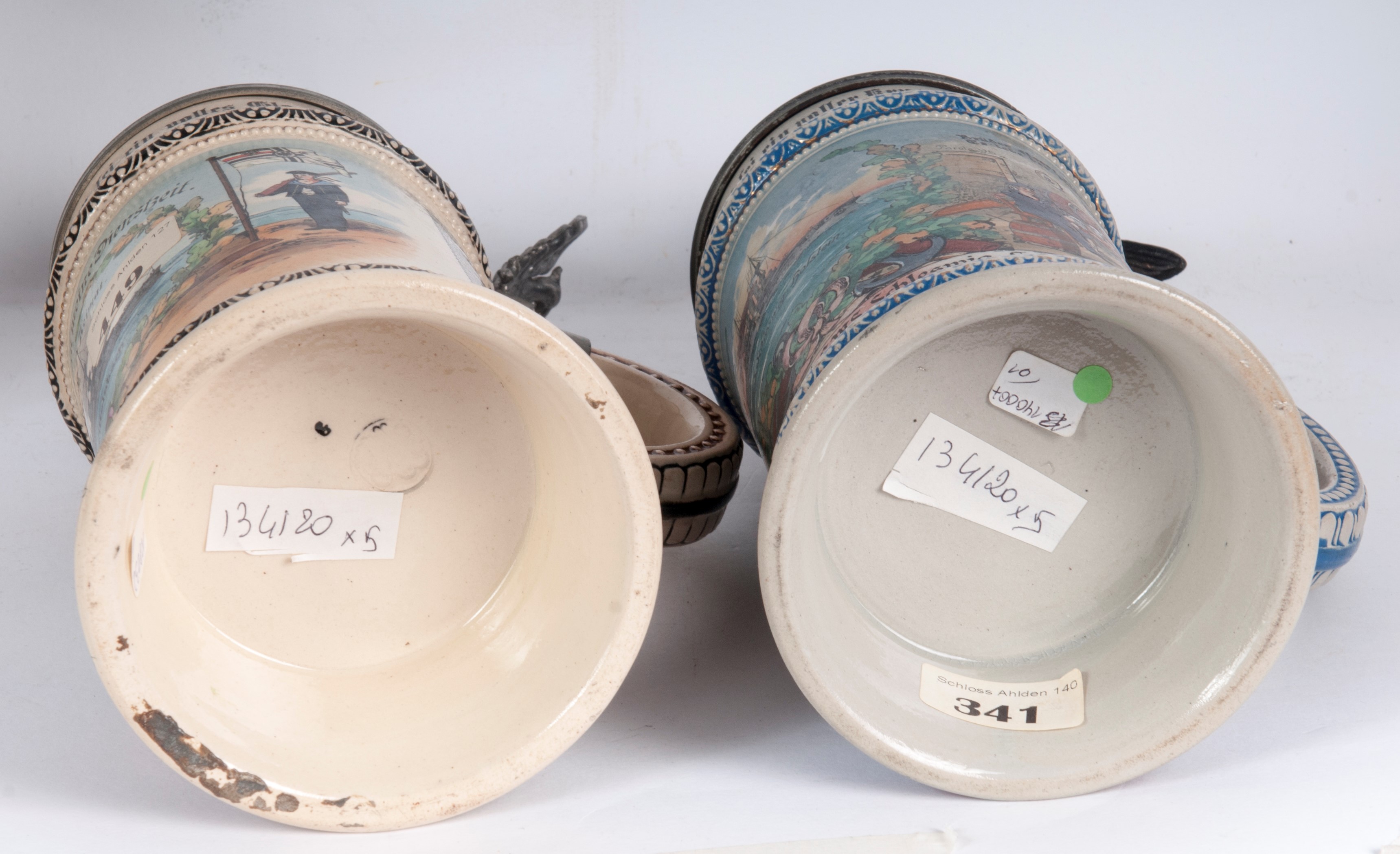 Boccale del riservista, lotto di cinque pezzi in ceramica policroma con coperchio in peltro