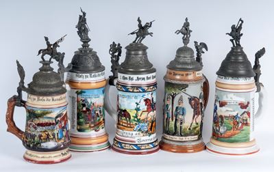 Boccale del riservista, lotto di cinque in ceramica policroma con coperchio in peltro, primo quar...