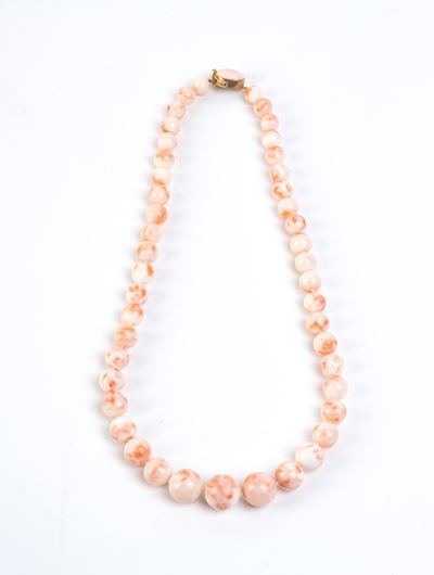 Collana a filo di sfere di corallo Deep Sea (Corallium Spec. Novarum), chiusura in oro giallo