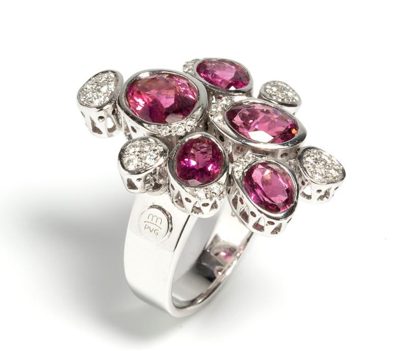 Ponte Vecchio - Anello in oro bianco con tormaline rubellite e diamanti
