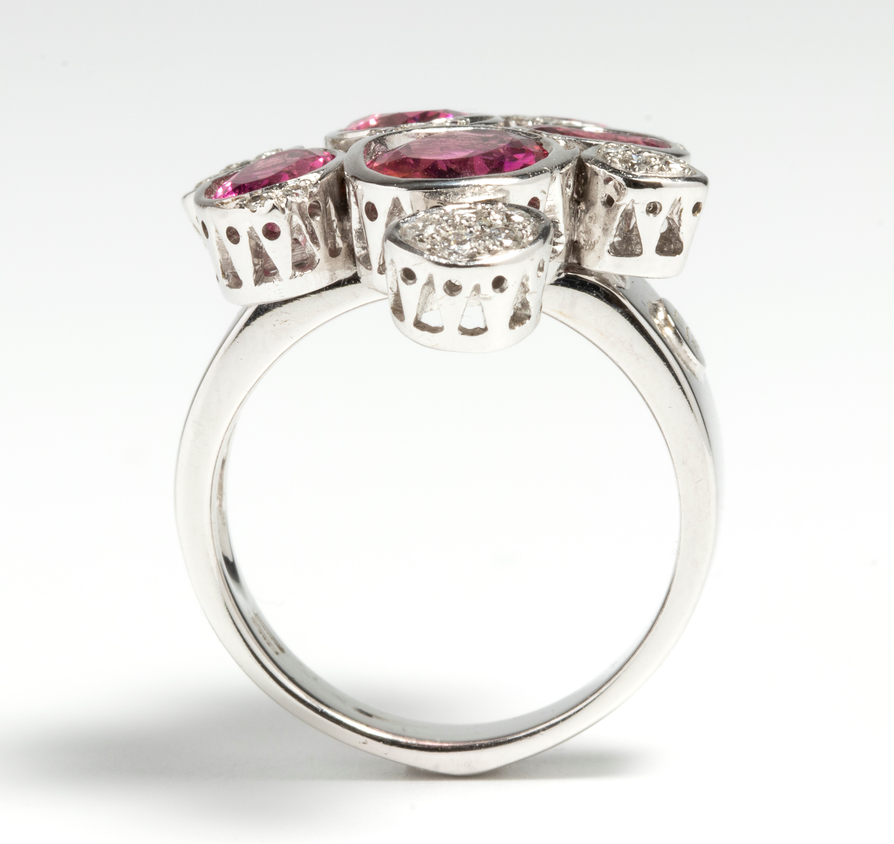 Ponte Vecchio - Anello in oro bianco con tormaline rubellite e diamanti