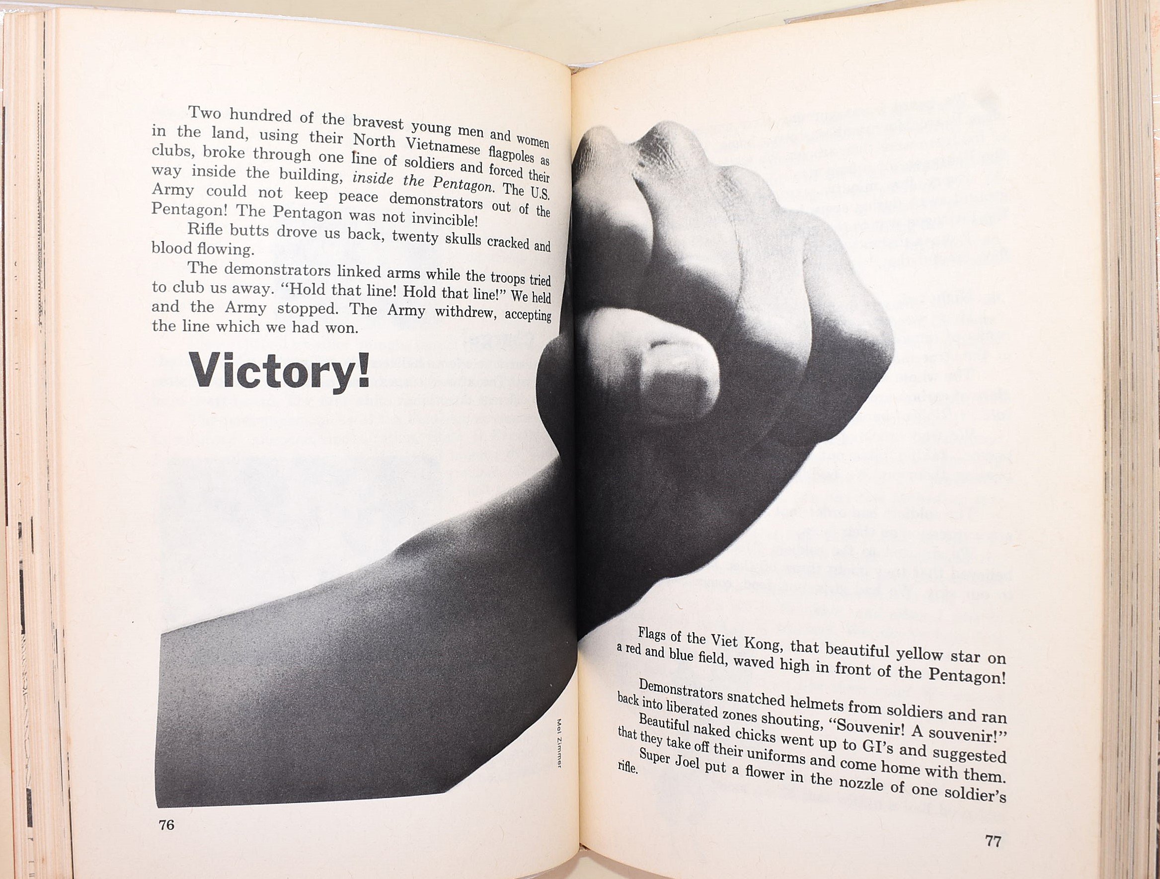 2 libri in inglese di Jerry Rubin