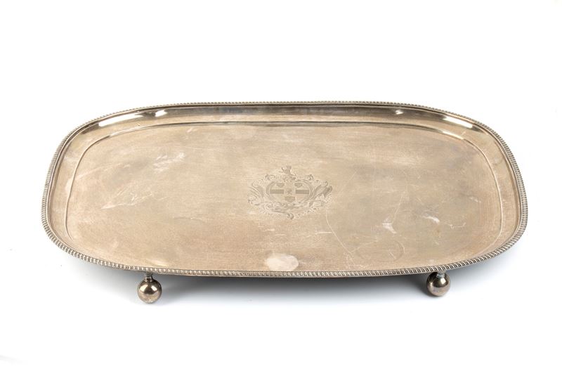 Vassoio georgiano inglese in argento