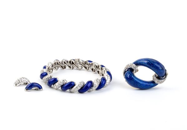 Bracciale e spilla in oro con smalto blu e diamanti   