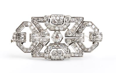 Spilla in stile Art Déco, platino e diamanti, anni ’50