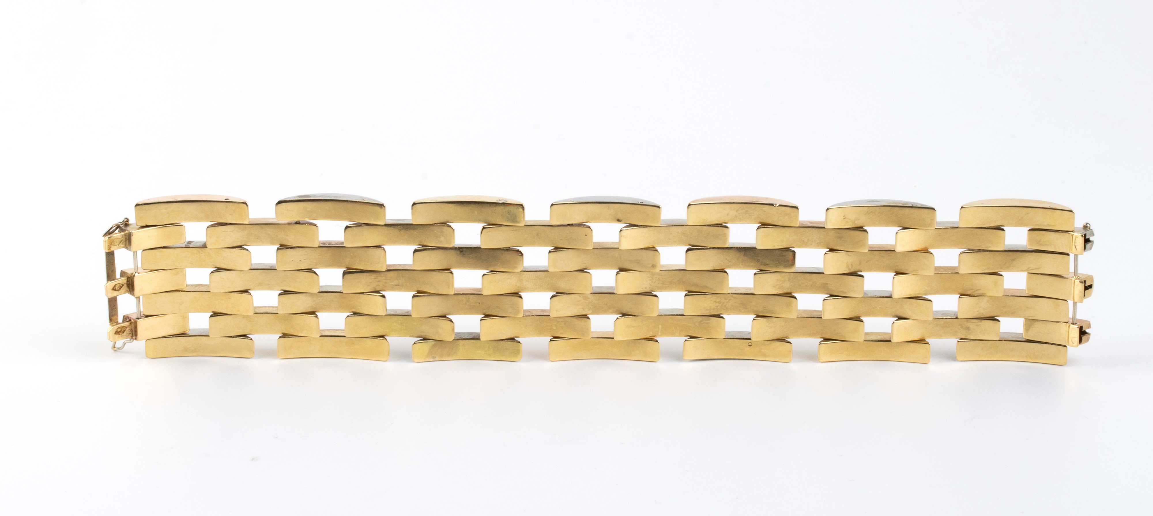 Oro 18k, Bracciale a maglie carrarmato (tank) in tre colori