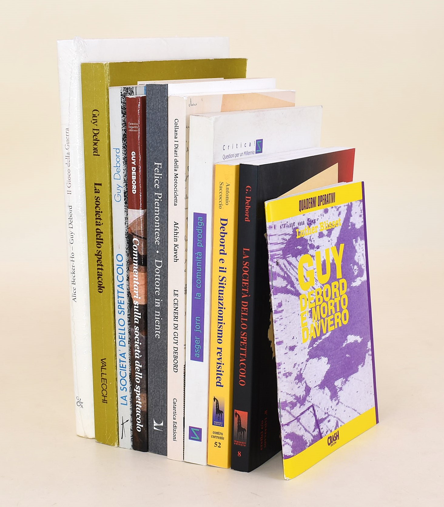 10 volumi di e su Guy Debord