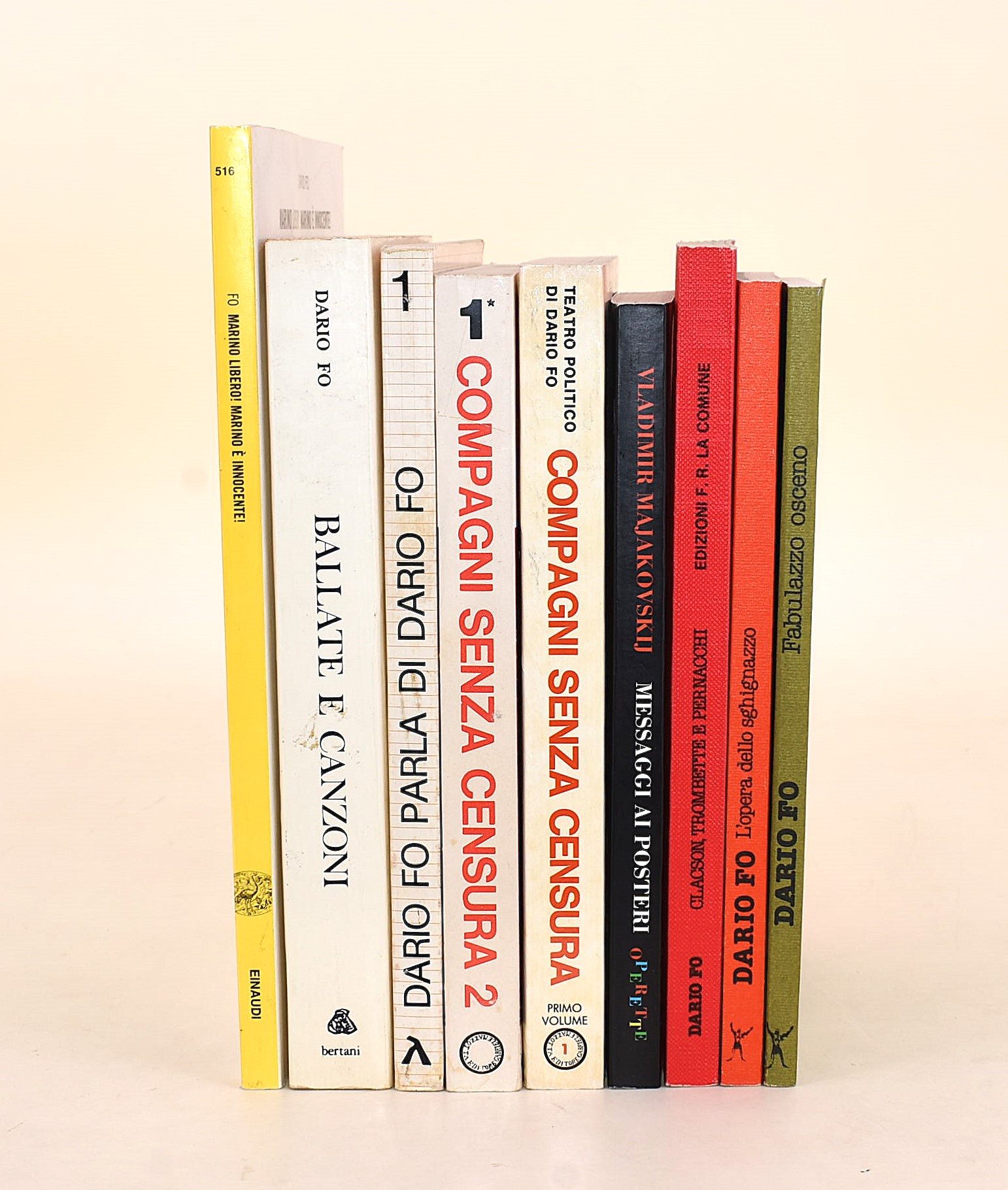 9 volumi di Dario Fo