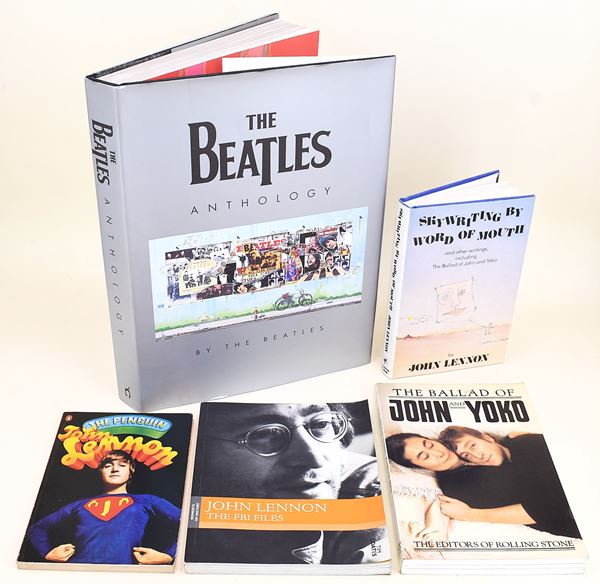5 volumi su John Lennon e The Beatles