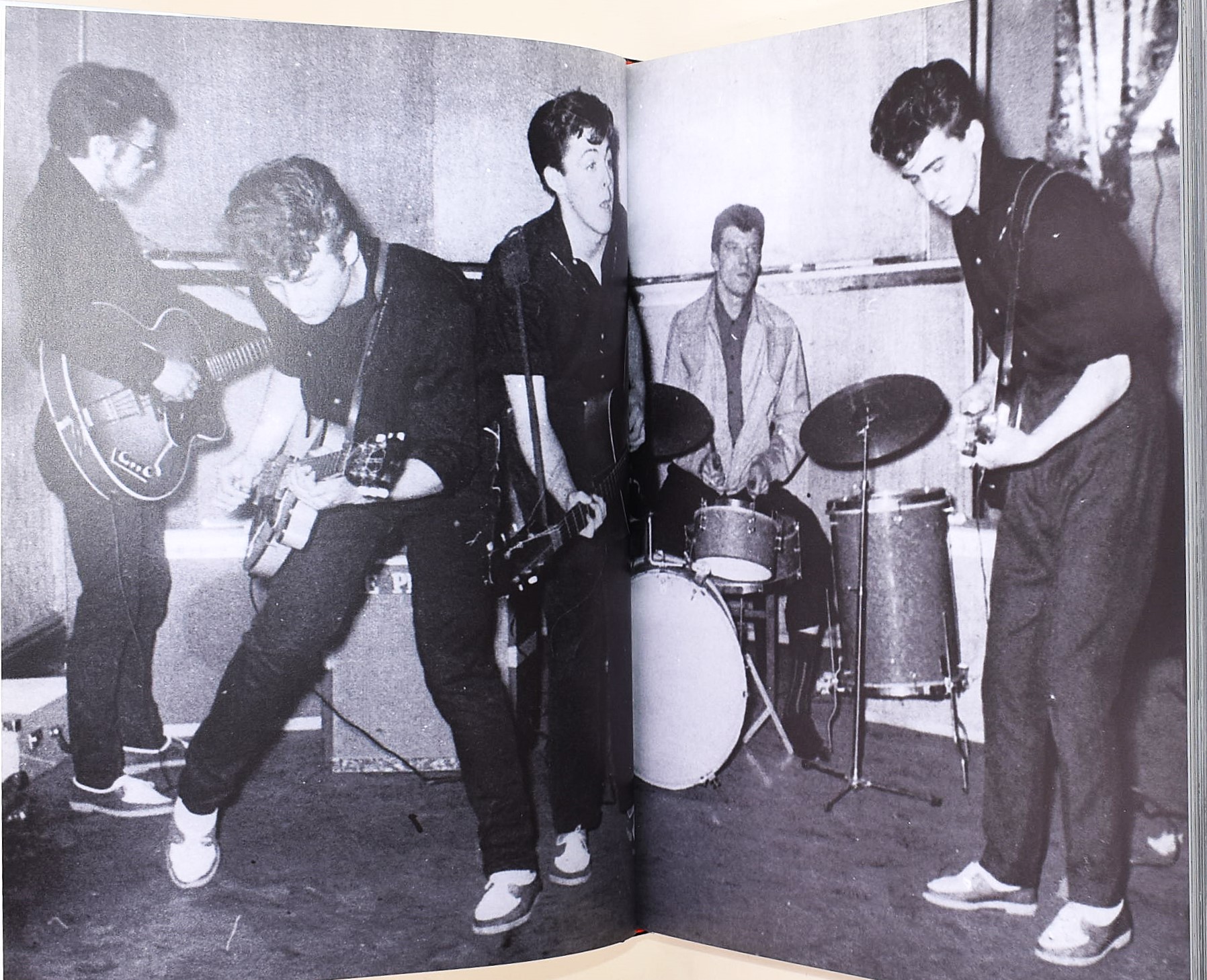 5 volumi su John Lennon e The Beatles