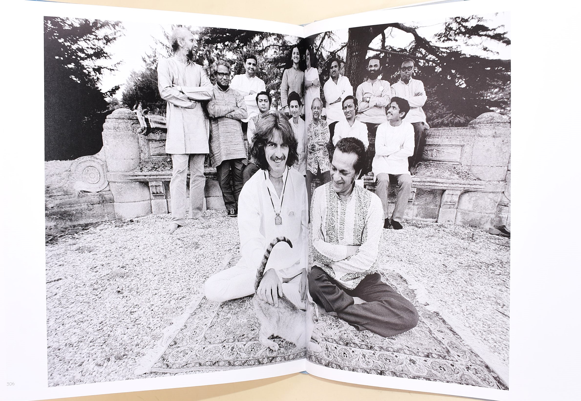 2 volumi in inglese su Harrison e Beatles