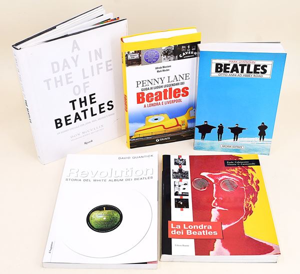 5 volumi su The Beatles