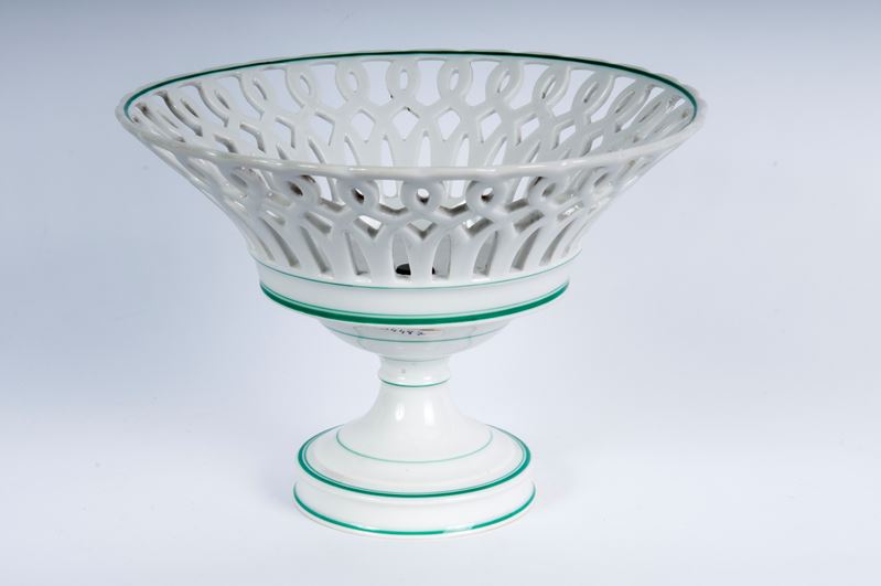 Alzata in ceramica bianca