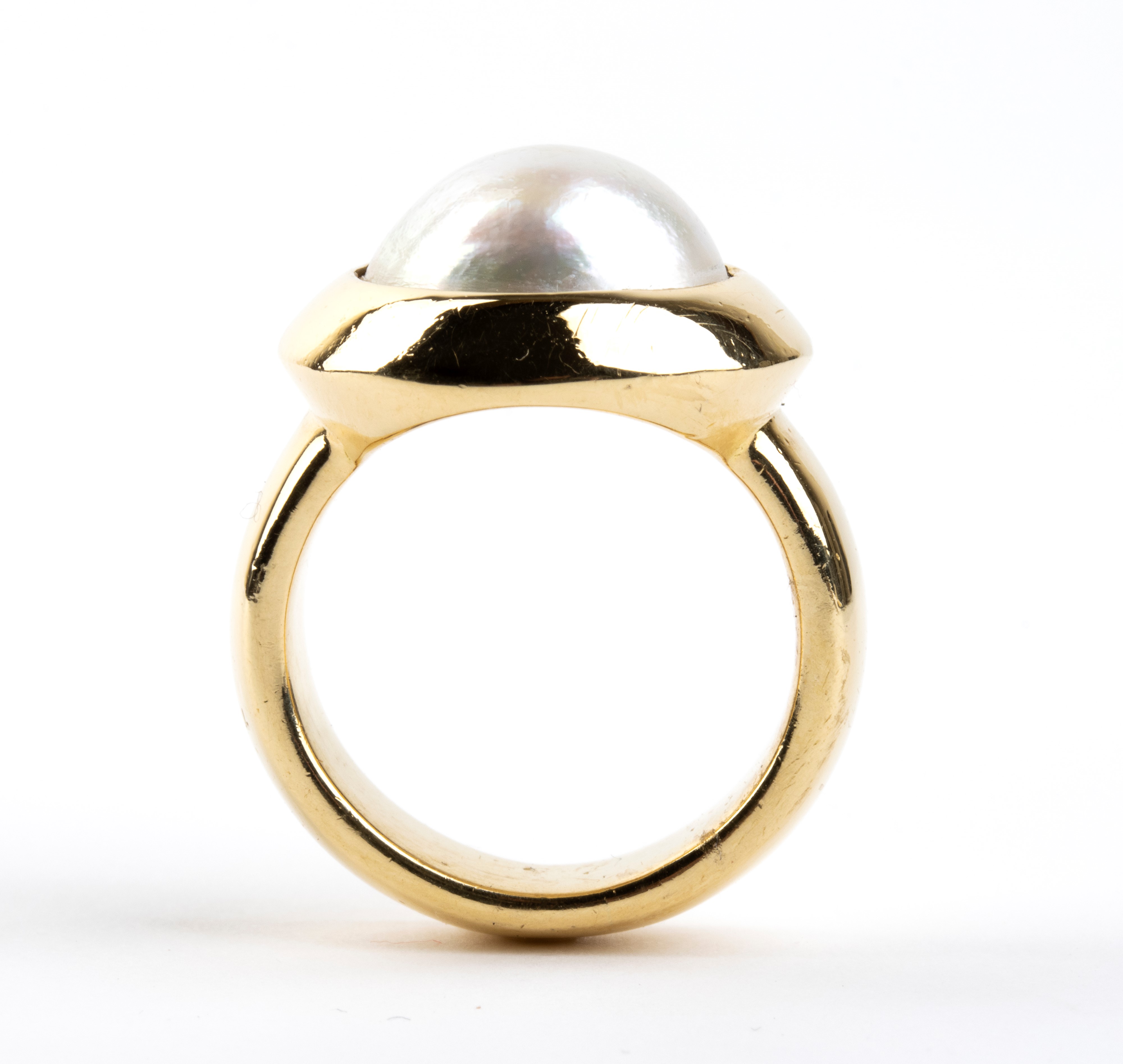 Pomellato - Anello in oro giallo con perla Mabé
