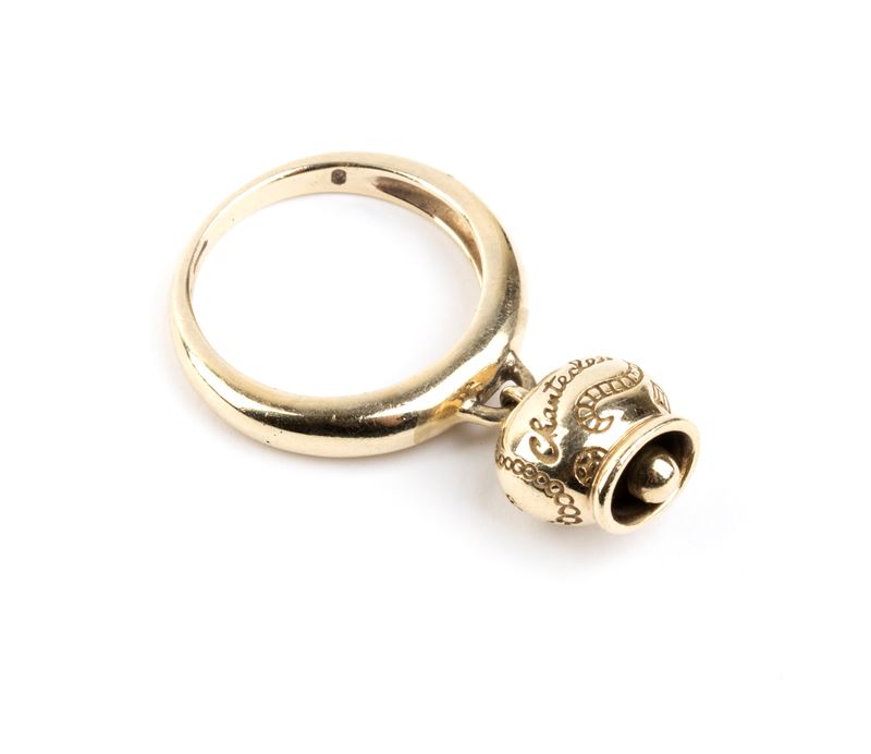 Chantecler - Anello in oro giallo 14k con pendente a forma di campanella