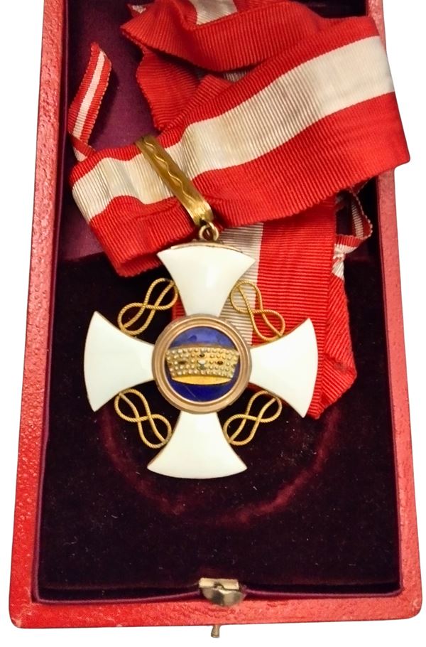 Kingdom of Italy, Order of the Crown of Italy, Commander's insignia