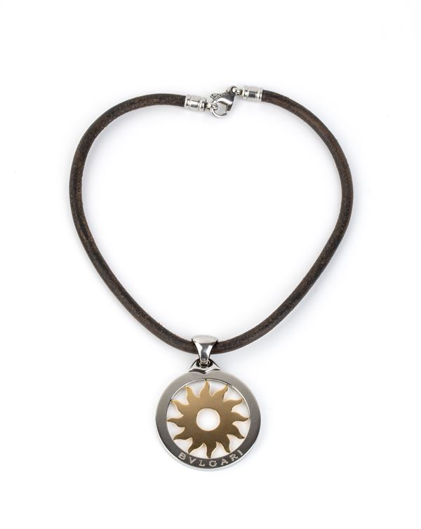 BULGARI - Collezione "Tondo": girocollo con pendente in oro ed acciaio