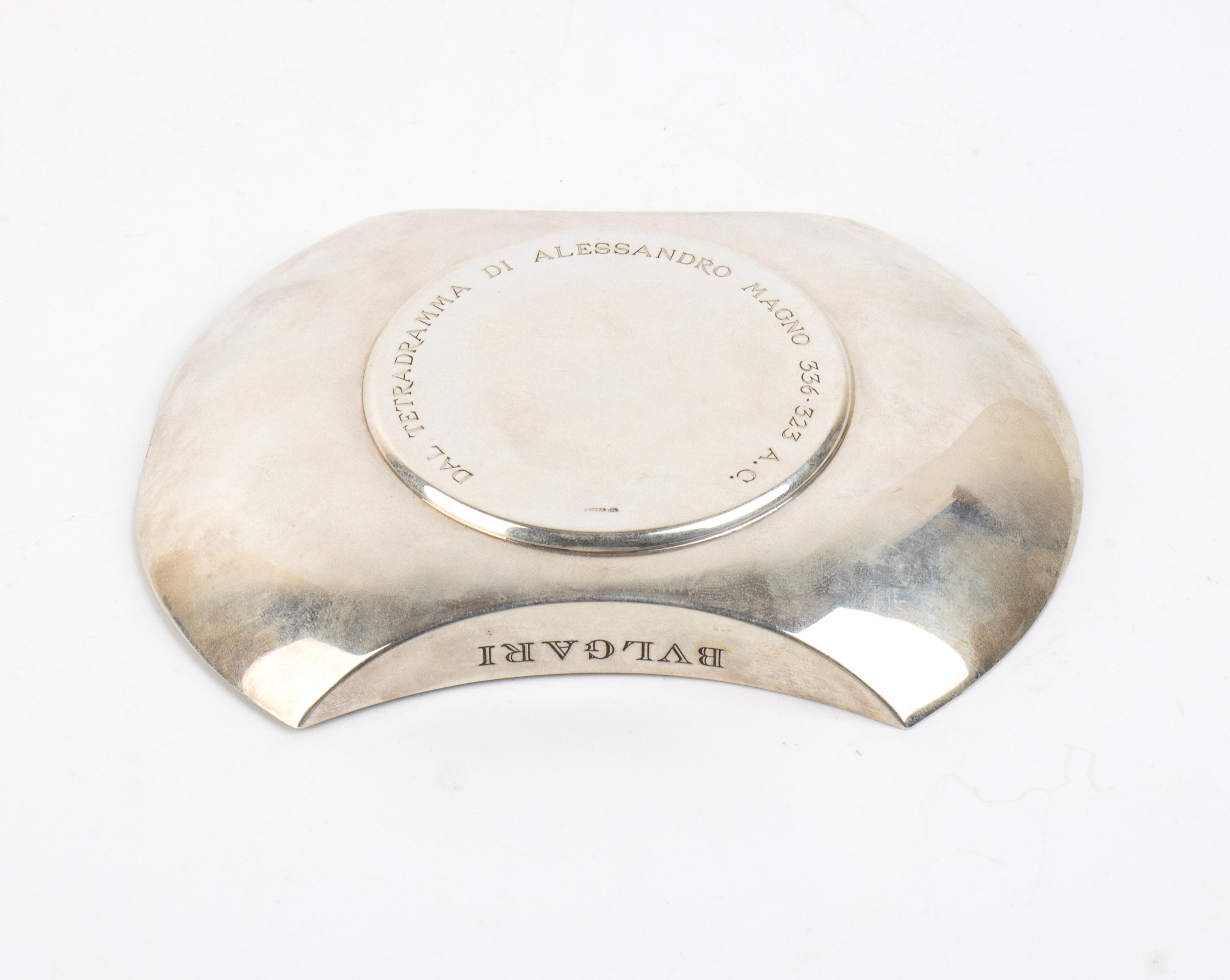 Bulgari - Posacenere in argento 925/1000 con elemento figurativo a rilievo e ghiera dorata (Itali...