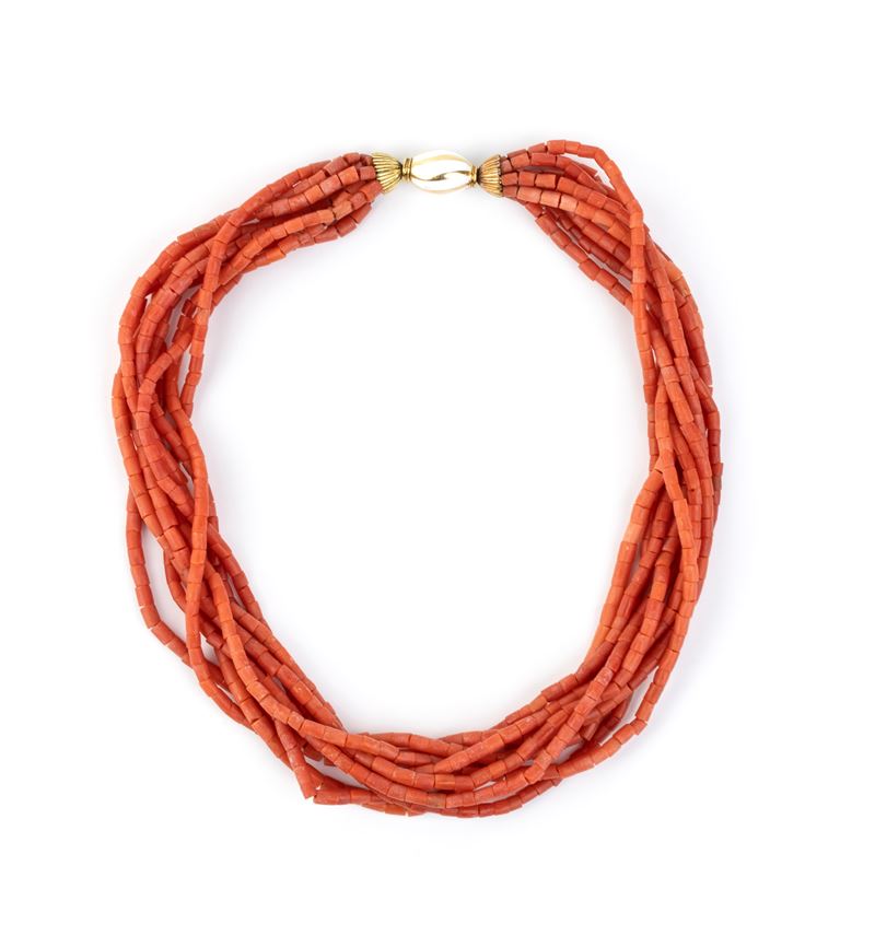 Girocollo a torsade in corallo Mediterraneo con fermezza in oro 18k e smalto