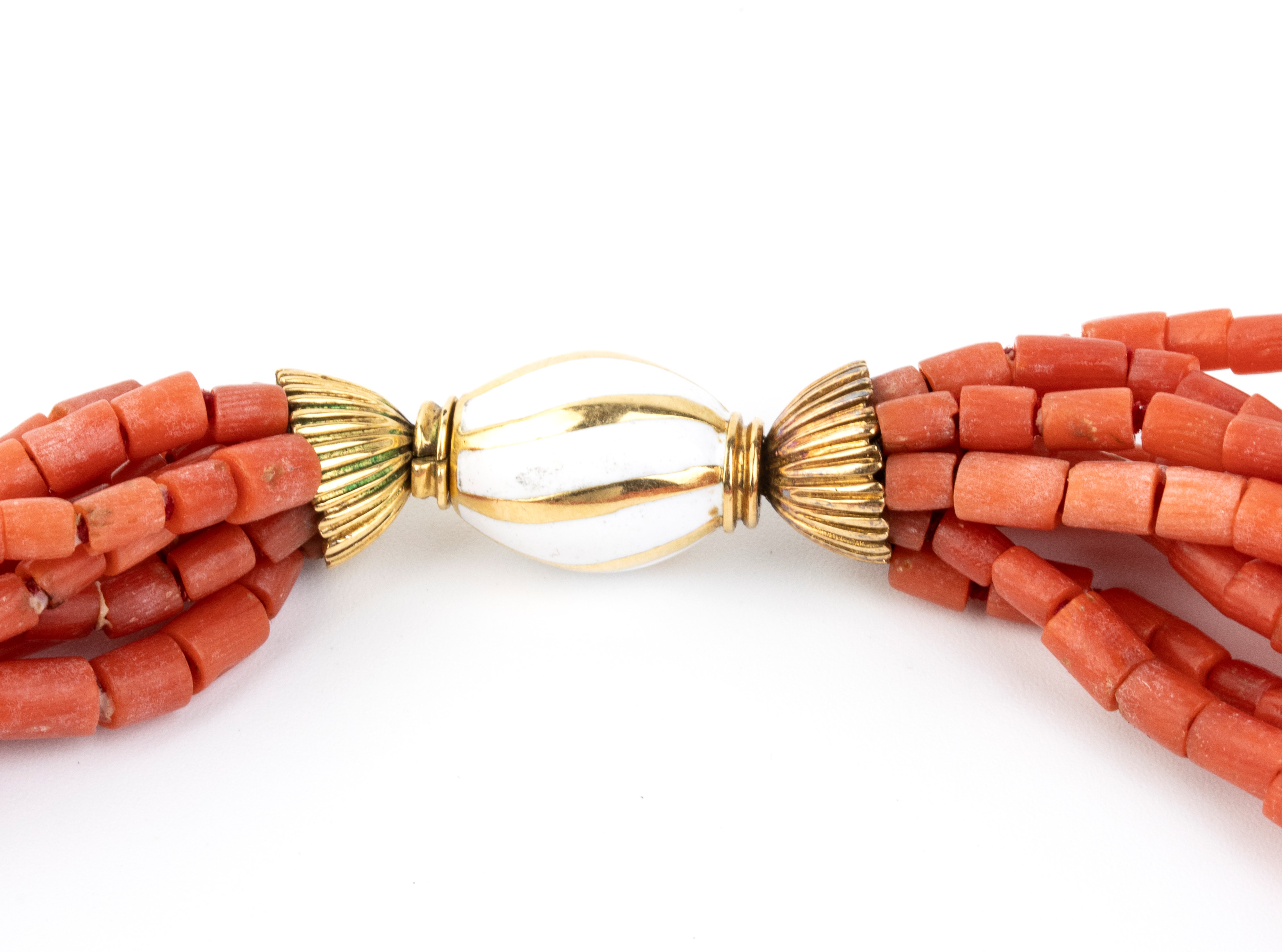 Girocollo a torsade in corallo Mediterraneo con fermezza in oro 18k e smalto