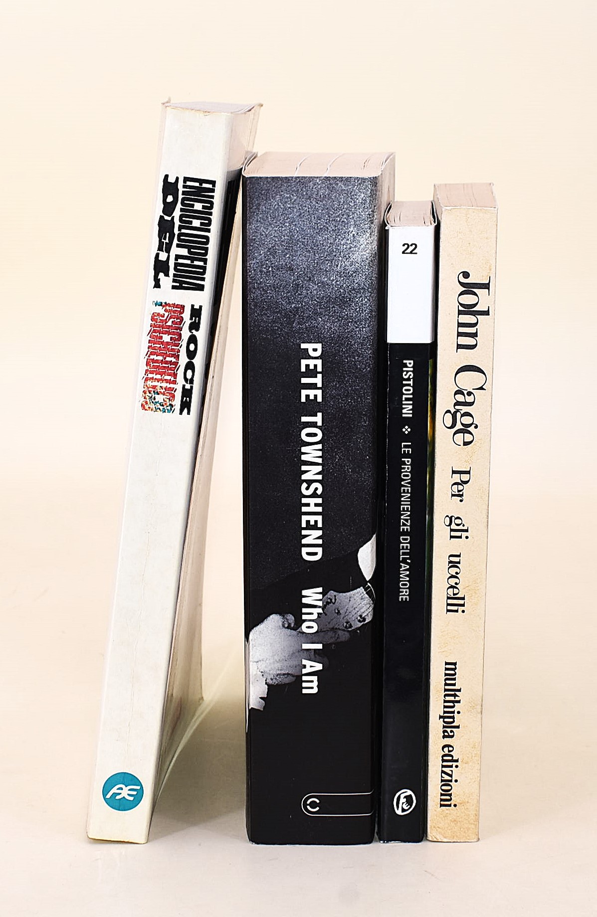 Pistolini, Le provenienze dell'amore; Cage, Per gli uccelli; Townshend, Who I am; Enciclopedia de...