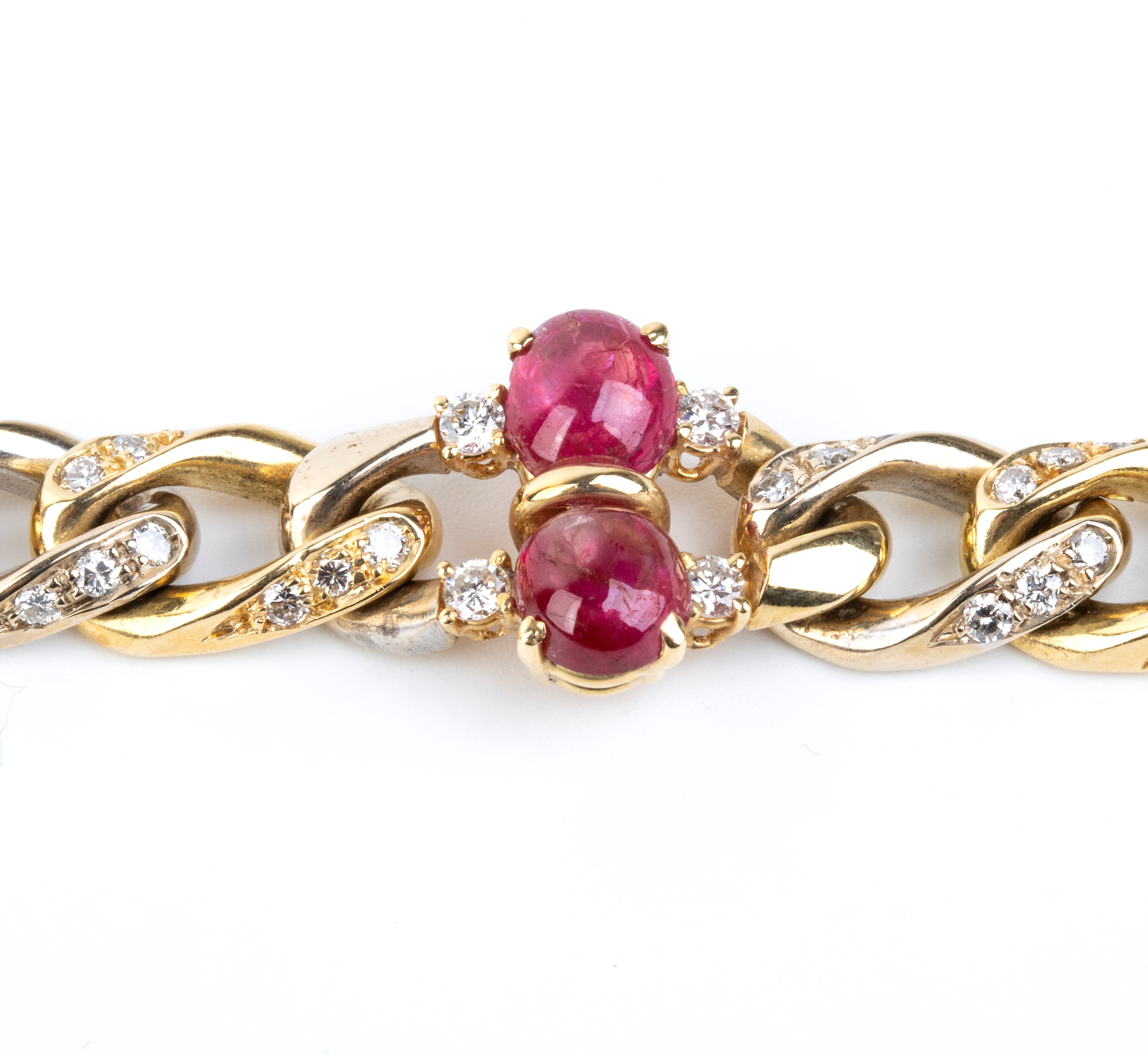 Bracciale in oro con rubini e diamanti