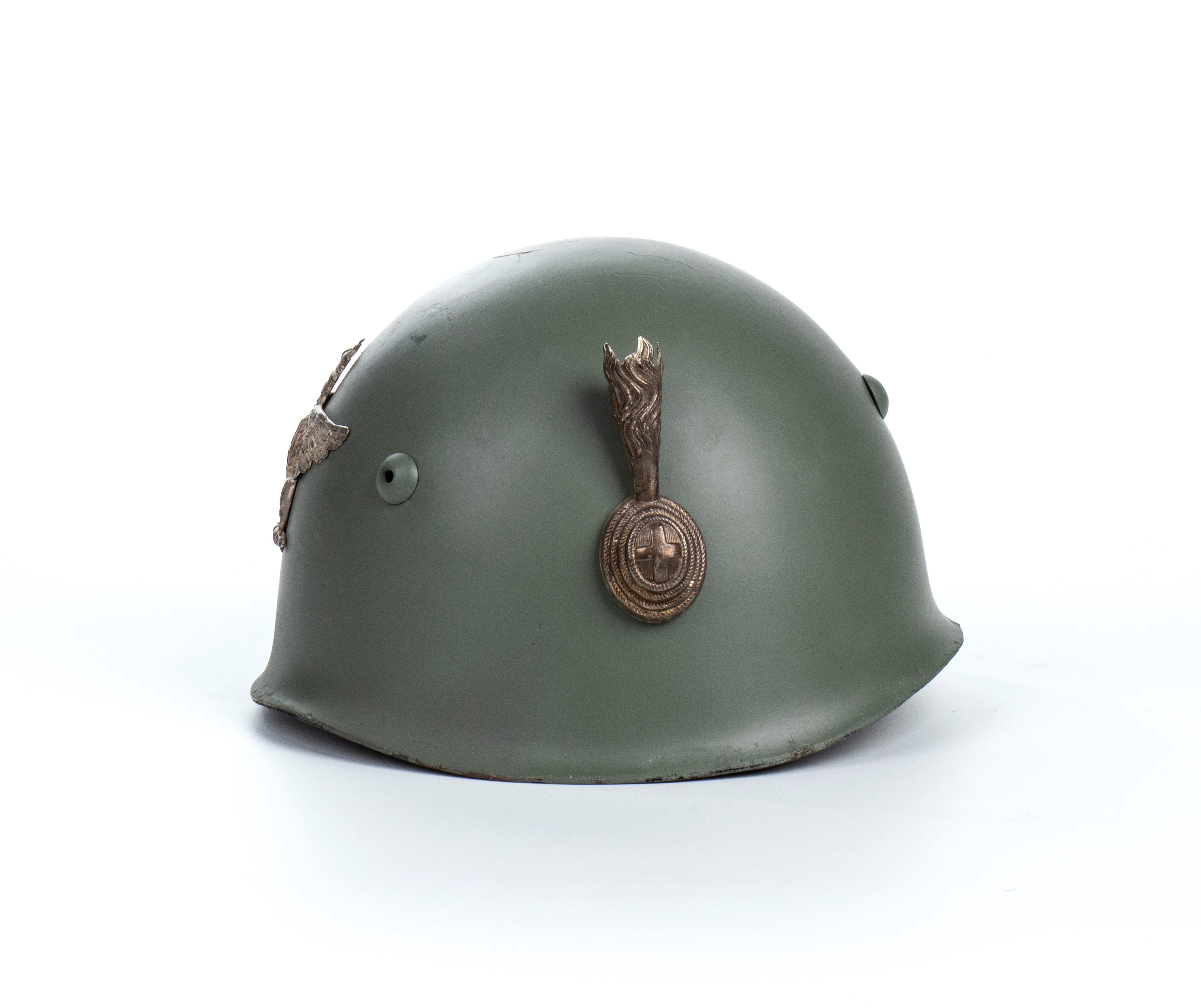 Elmetto da parata M.33 per un Generale