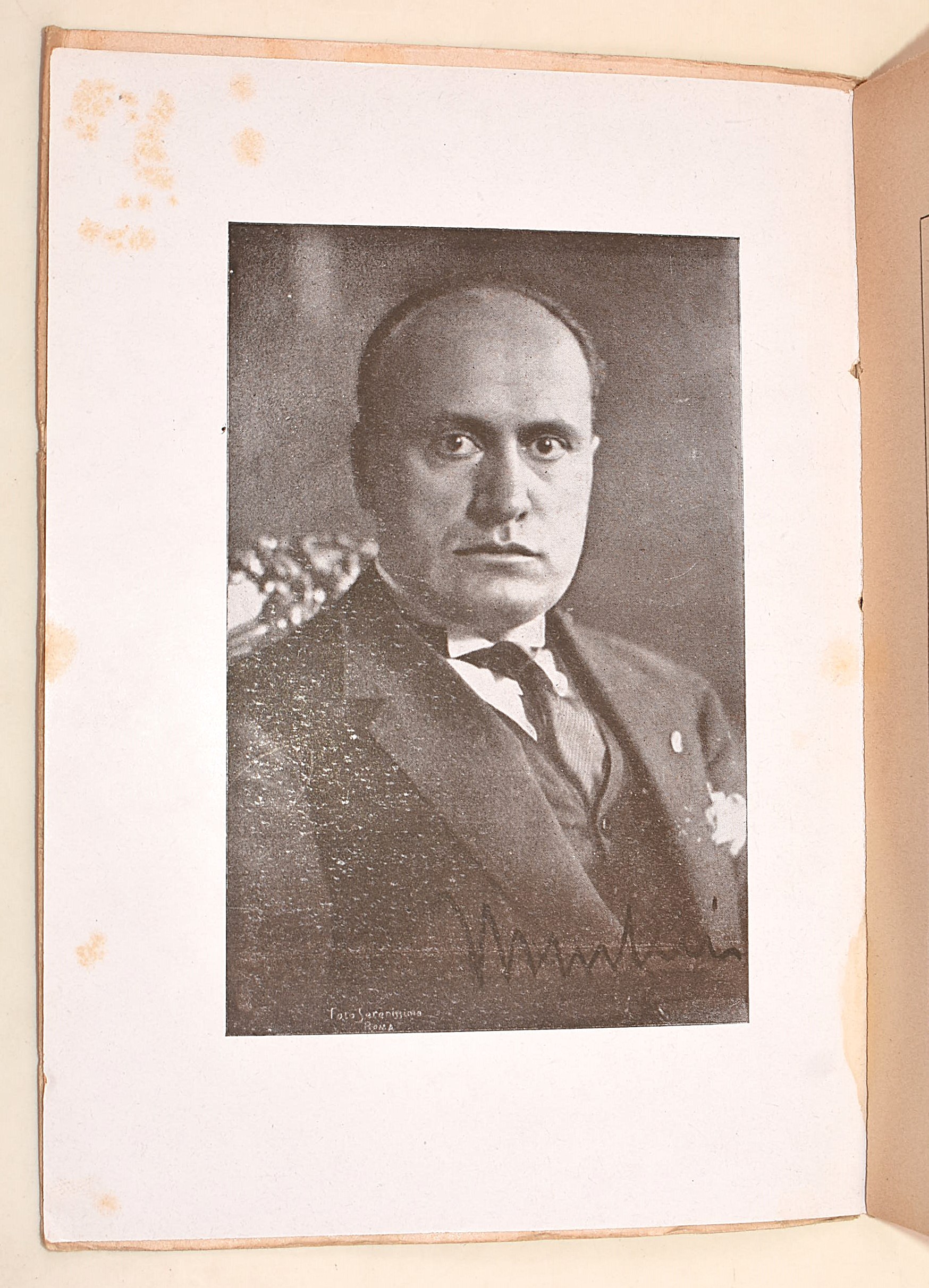 Ducati, Origine e attributi del Fascio Littorio; Giovannetti, Commento alla dottrina del fascismo...