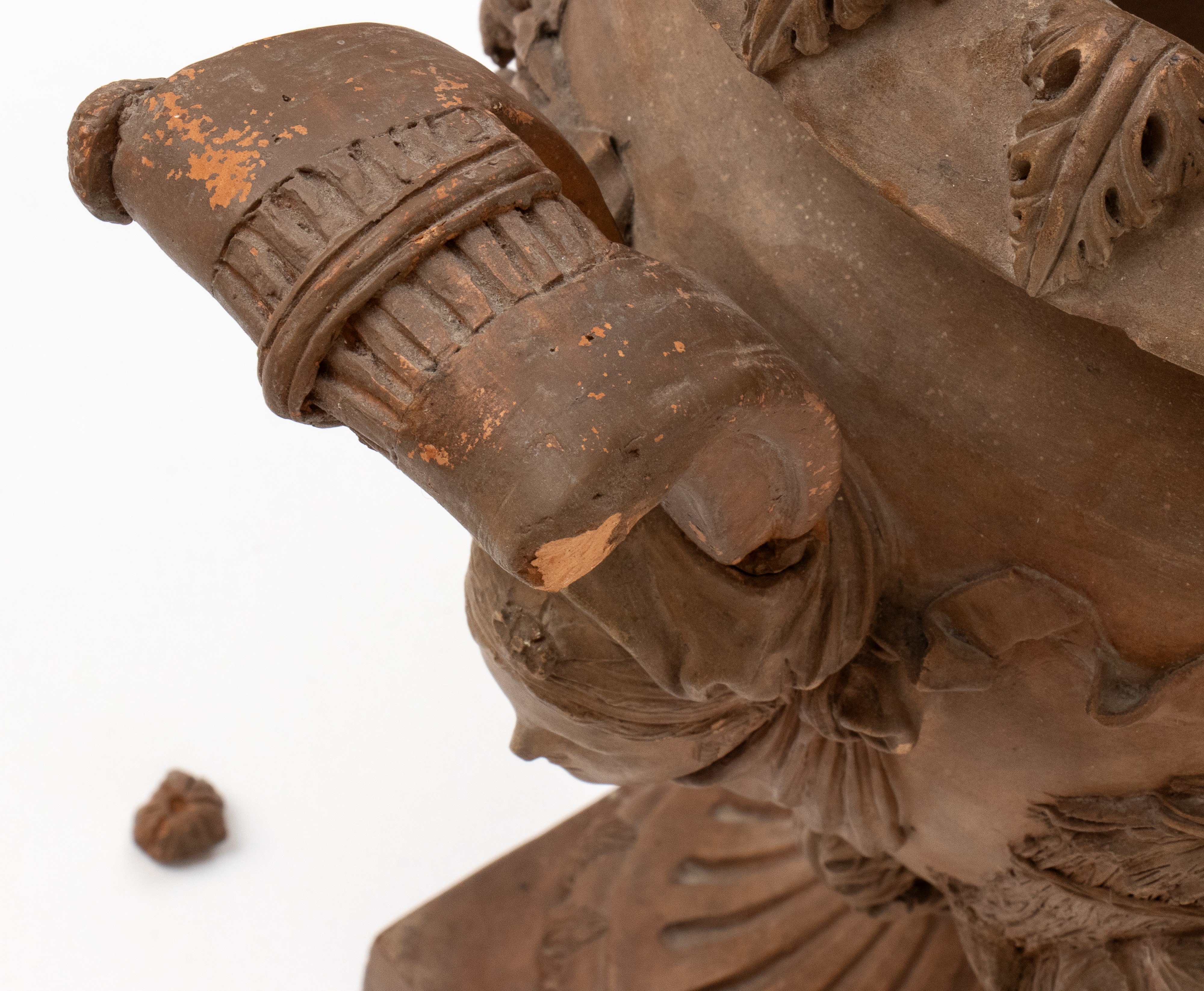 Bongiovanni Vaccaro - Vaso ad urna in terracotta di gusto neoclassico