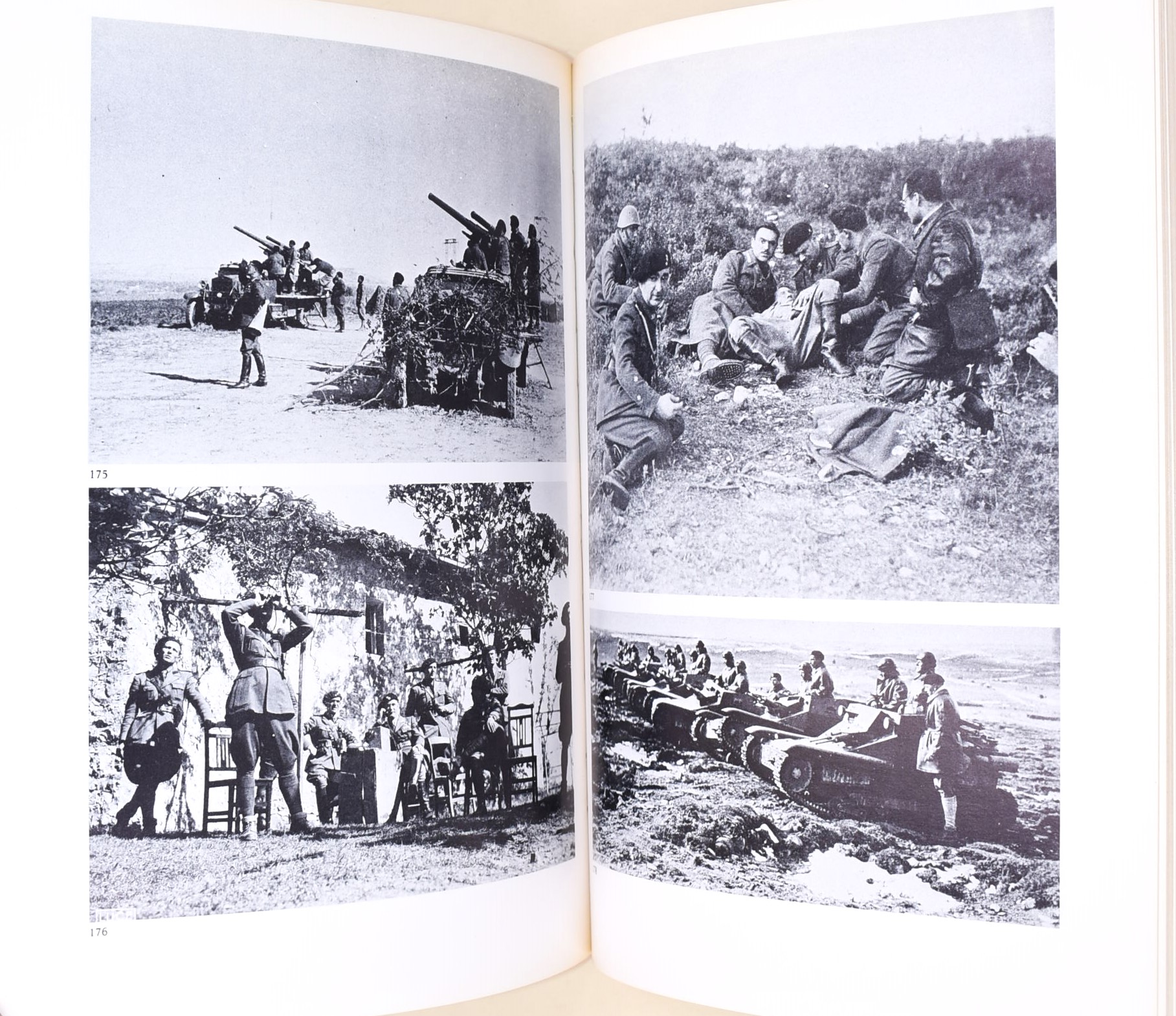 De Felice, Storia fotografica del Fascismo; Farinacci, Storia della Rivoluzione Fascista in 3 vol...