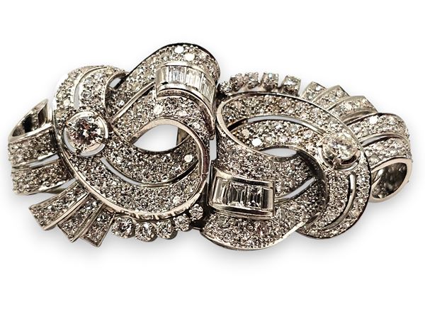 Spilla Art Deco in platino e diamanti a doppia clip