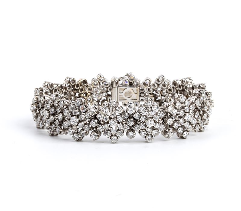 Bracciale a nastro in oro bianco con diamanti, 294 diamanti