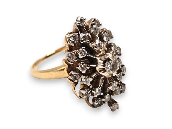 Anello in oro e diamanti