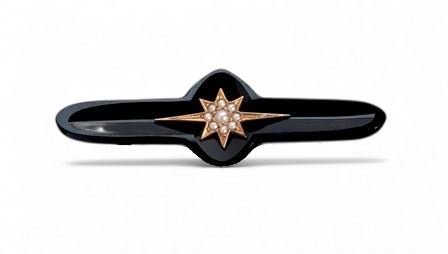 Spilla vittoriana inglese in onice oro e perline