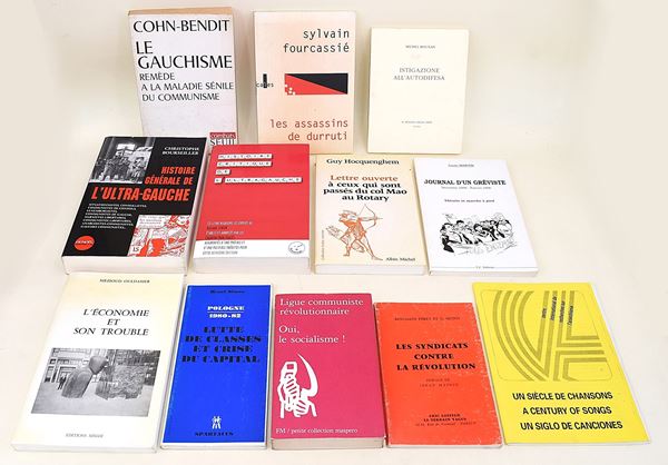 11 volumi e un opuscolo di politica francese in lingua originale