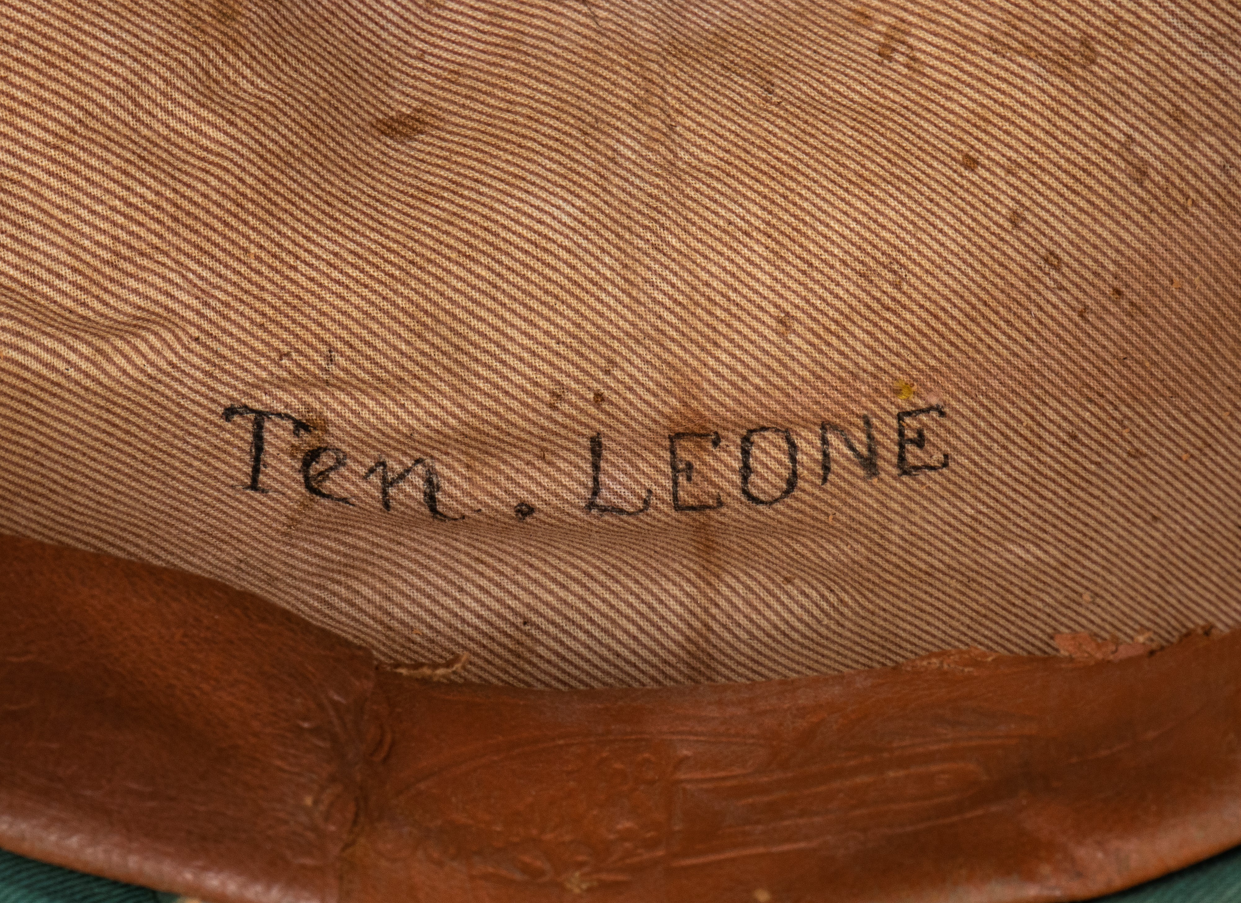 Italia, Regno, casco coloniale da ufficiale CCNN d'Africa