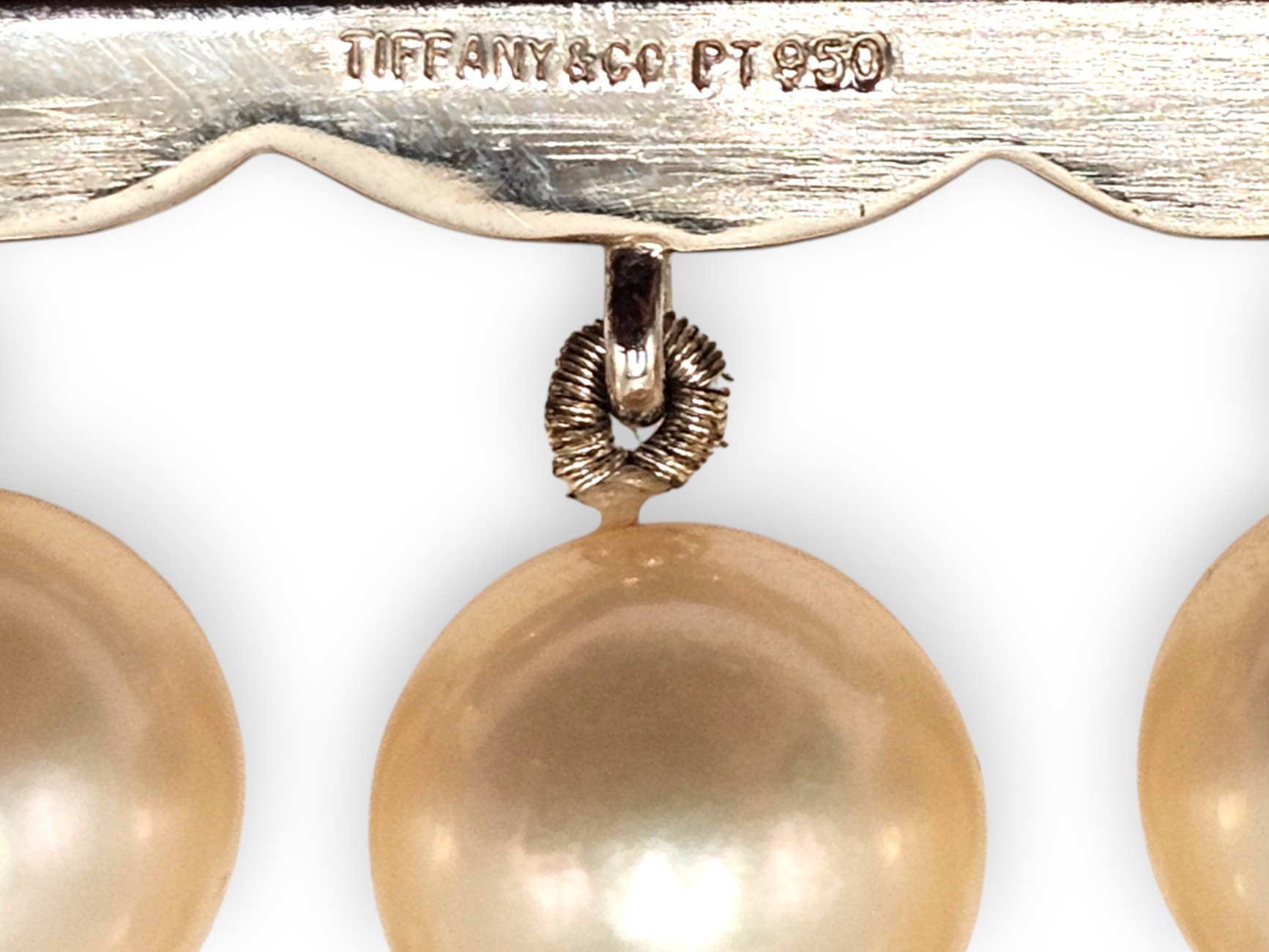 Parure Dragonfly con orecchini e collana in platino, diamanti e perle