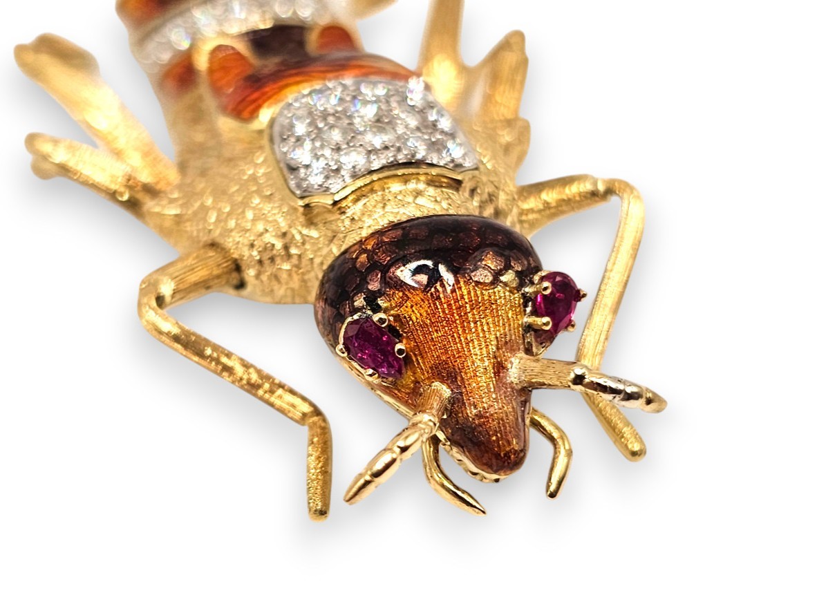 Piero Barberis - Spilla a forma di Forficula auricularia in oro 18k, smalti e diamanti