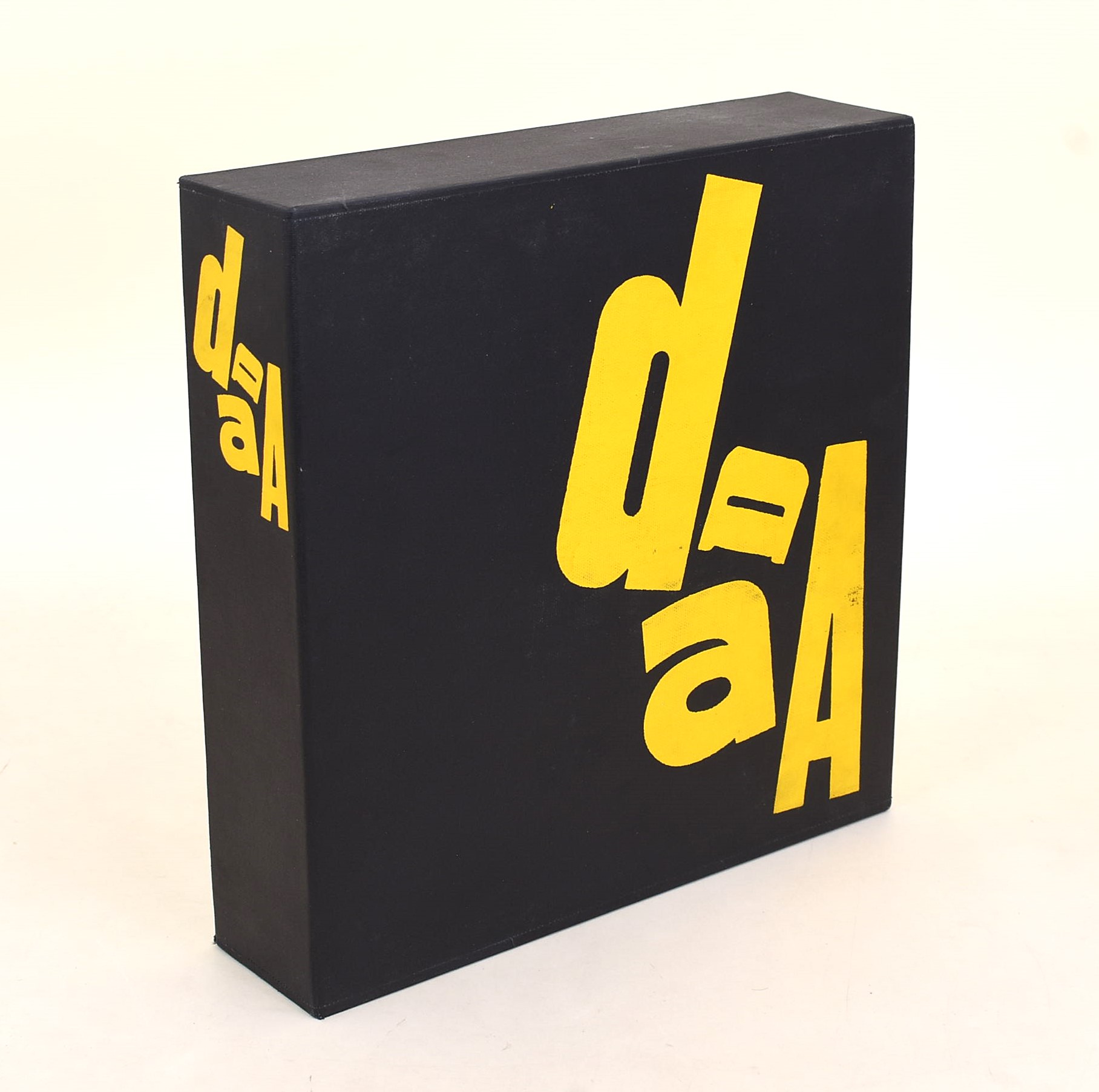 Almanacco Dada, Antologia letteraria-artistica con Cofanetto, Prima Edizione 1976