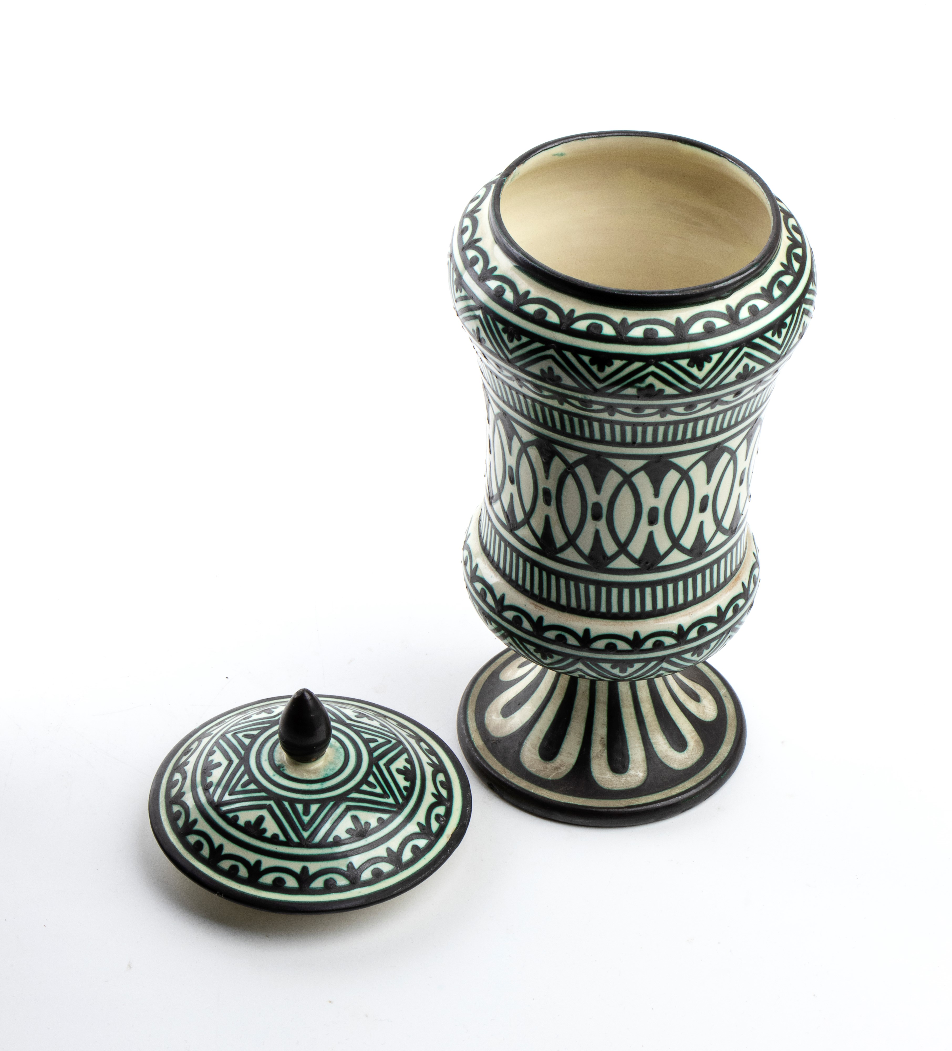 Vasetto con coperchio